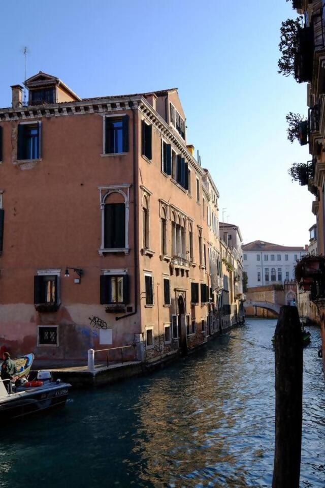 Rio Ca Foscari A San Pantalon Apartment Venice Luaran gambar
